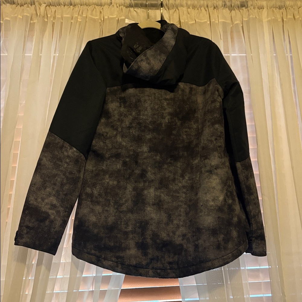 Volcom Black Patterned Hooded Ski Jacket - image 3